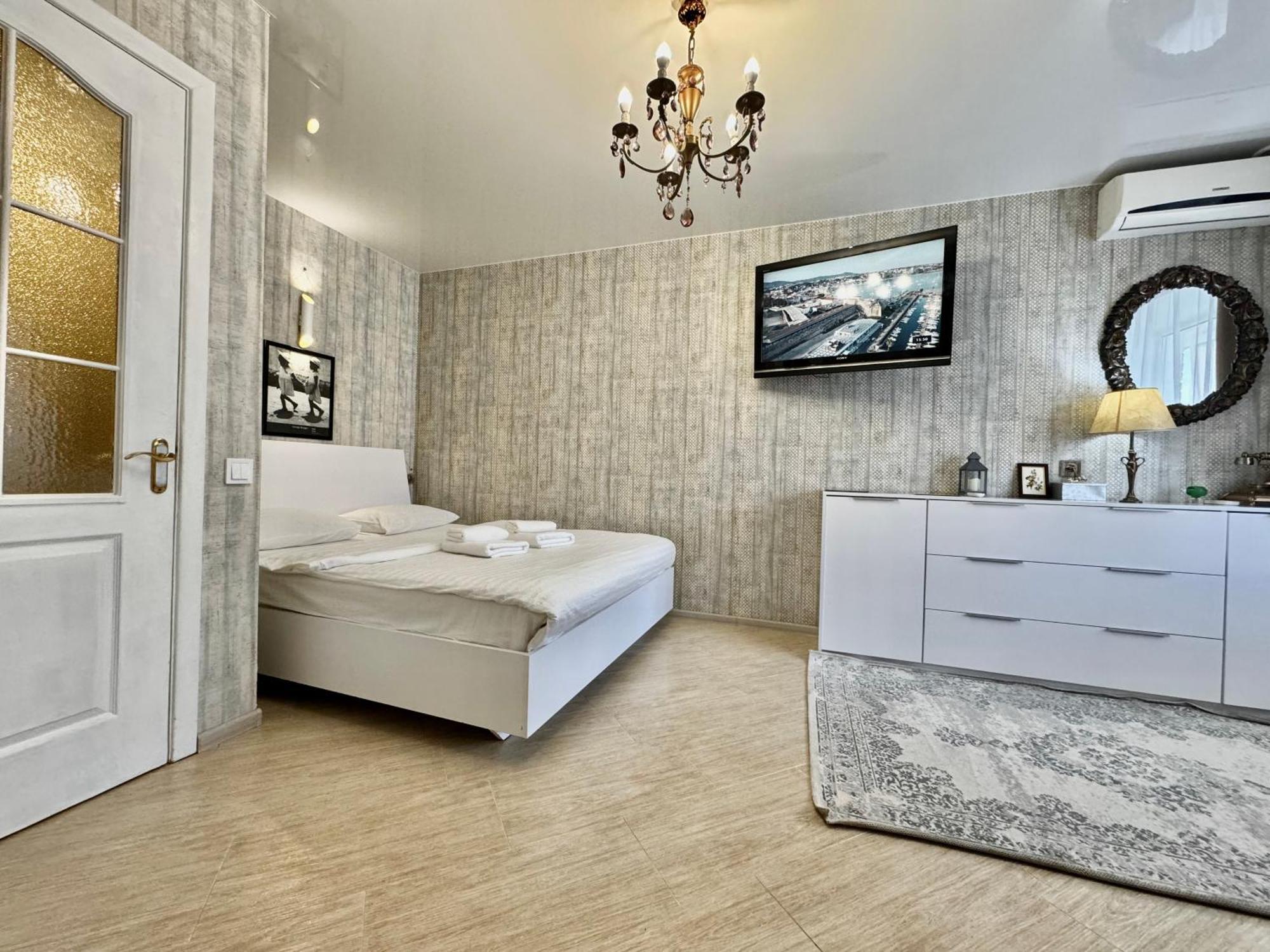 Apartpoltava Смак Італії У Самому Центрі Полтави , Білосніжна Студія В Новобудові, Банківський Чек Esterno foto