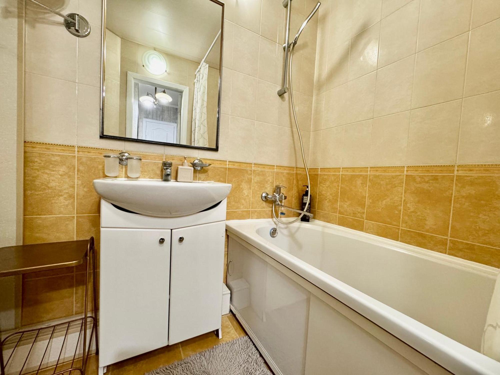 Apartpoltava Смак Італії У Самому Центрі Полтави , Білосніжна Студія В Новобудові, Банківський Чек Esterno foto