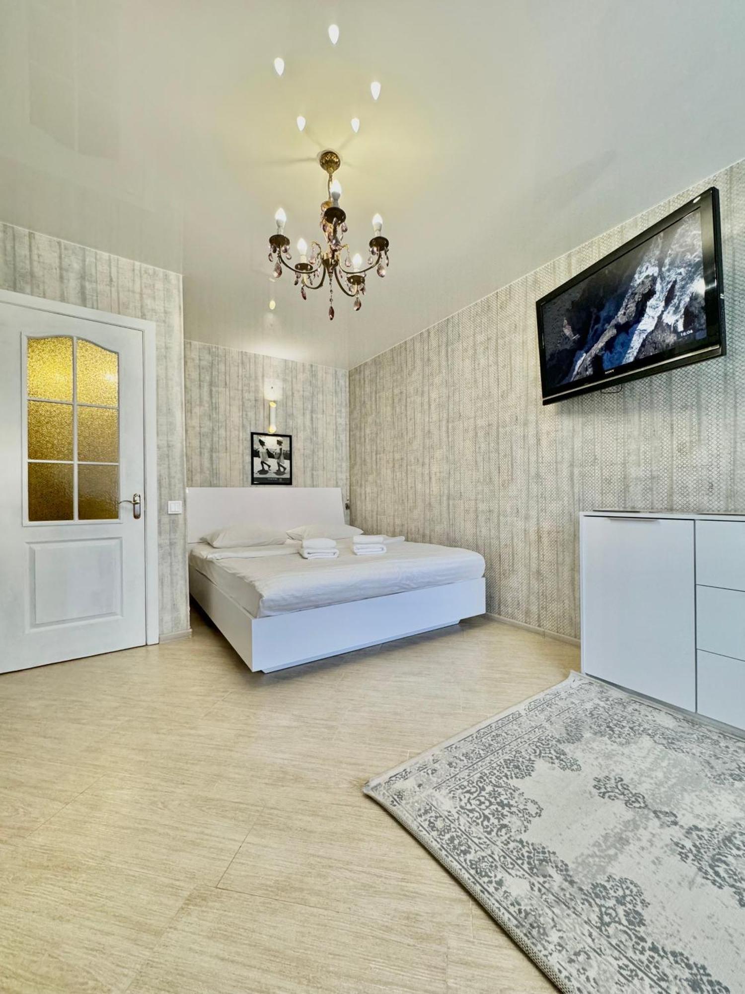 Apartpoltava Смак Італії У Самому Центрі Полтави , Білосніжна Студія В Новобудові, Банківський Чек Esterno foto